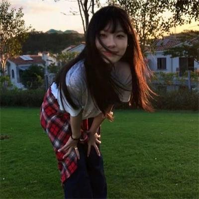 飘动的红丝带